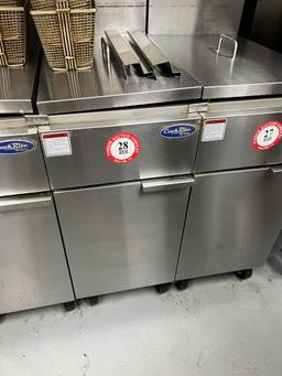 Cook Rite Gas 2 Basket Deep Fryer ATFS-40 (37" H x 16" W x 31" D)