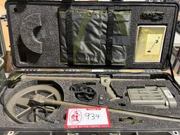 CEIA MIL-D1 metal detector