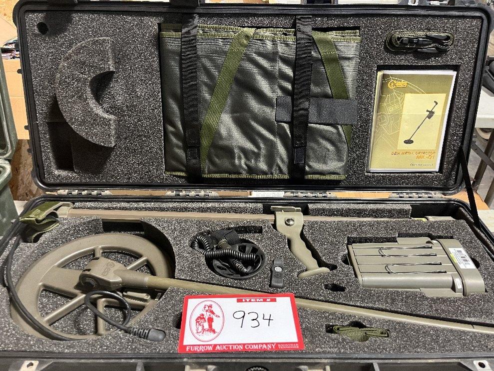 CEIA MIL-D1 metal detector