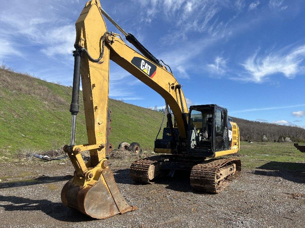 CAT 320E - L Excavator