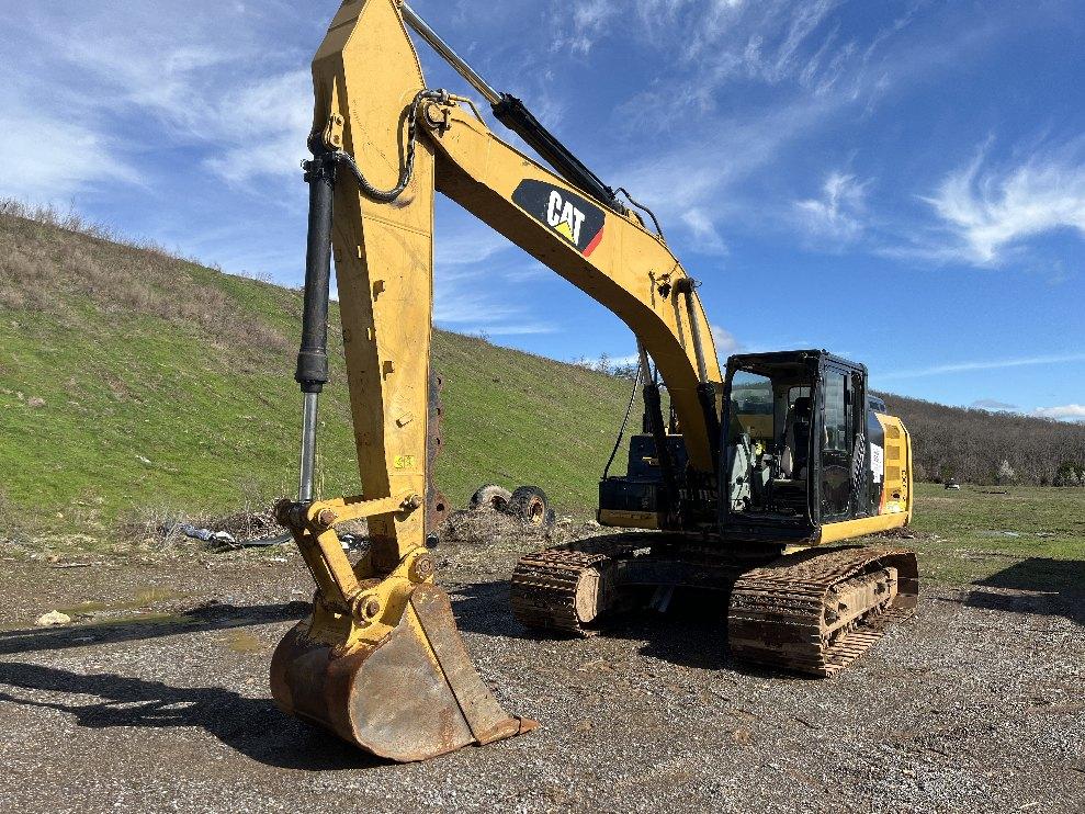 CAT 320E - L Excavator