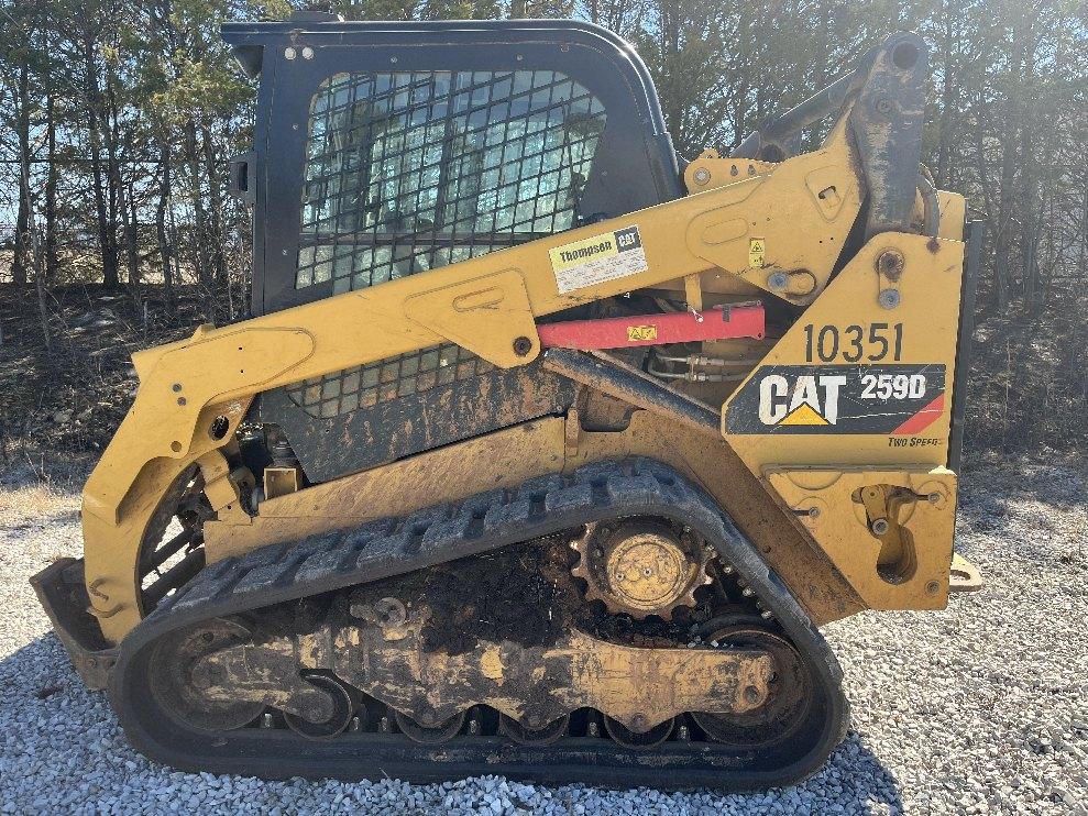 CAT 259D Skid Steer Loader with GP Bucket