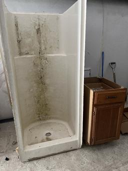 Remaining Contents - 32" One Piece Shower Insert, Single Cabinet Bathroom Va