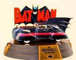 BATMAN: BATMOBILE 1940'S EDITION REPLICA