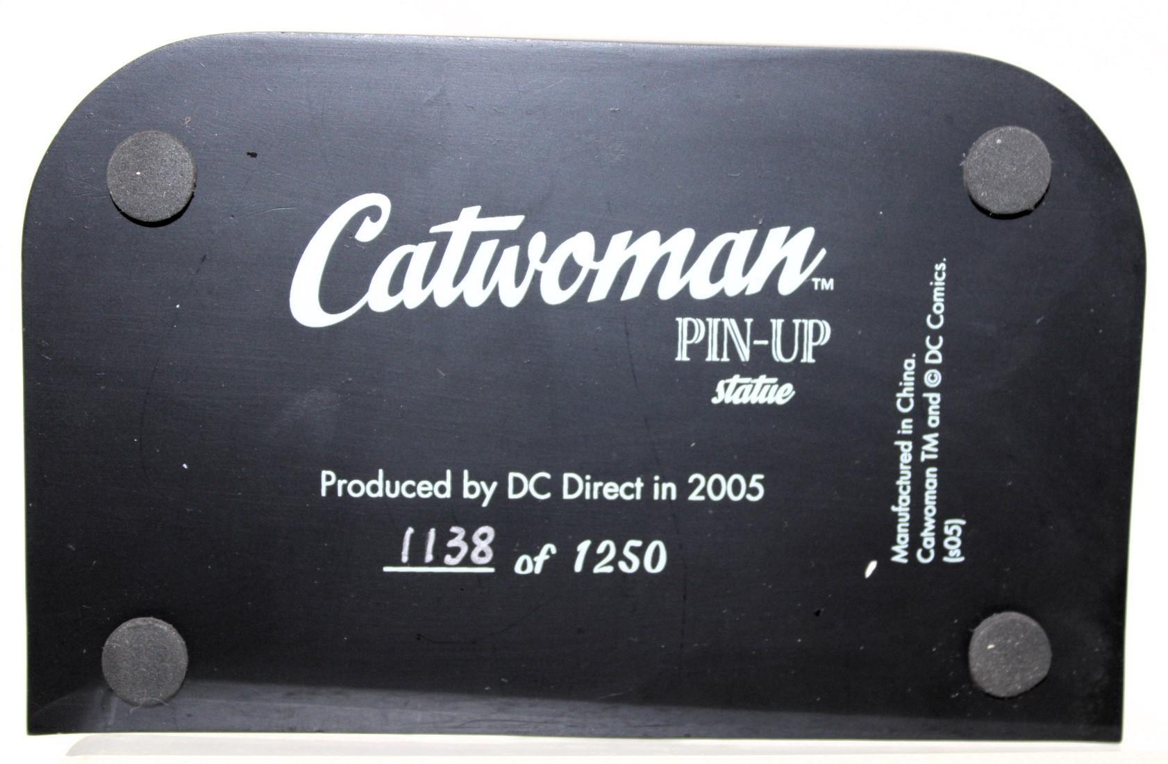 LIMITED EDITION CATWOMAN PIN-UP STATUE