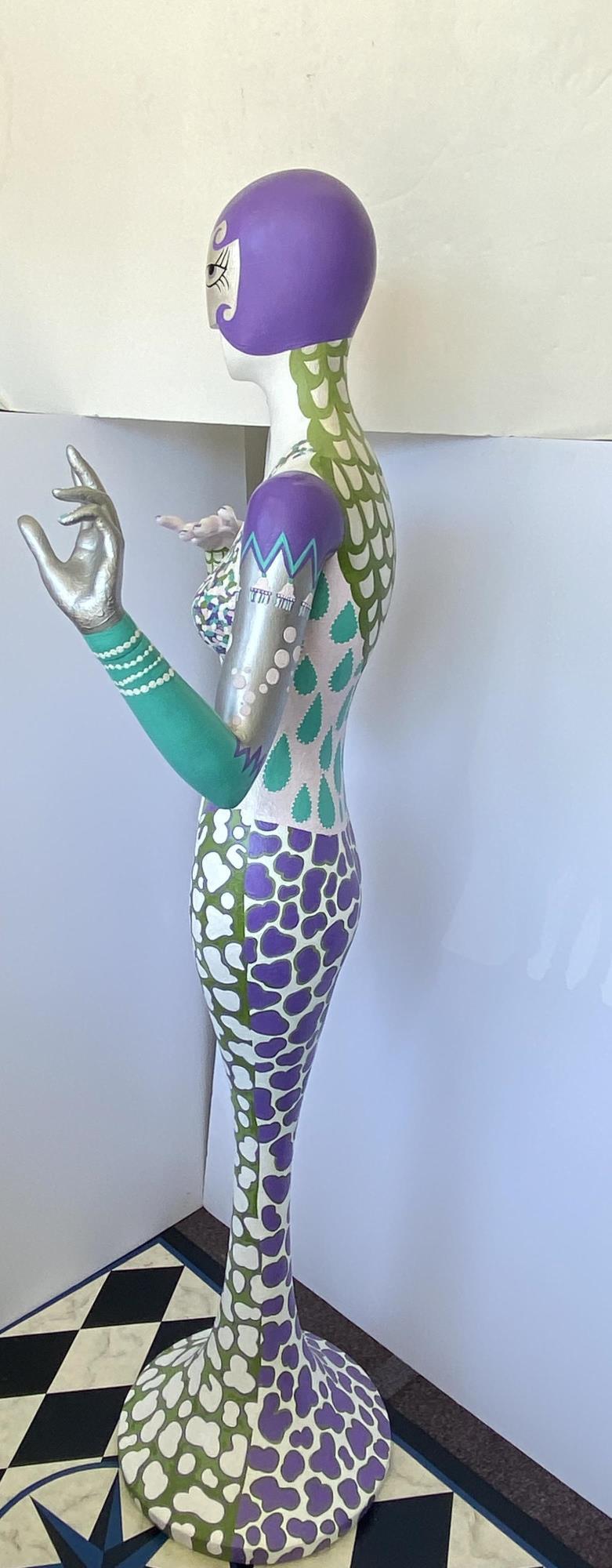 FABULOUS CUSTOM PAINTED FEMALE STATUE