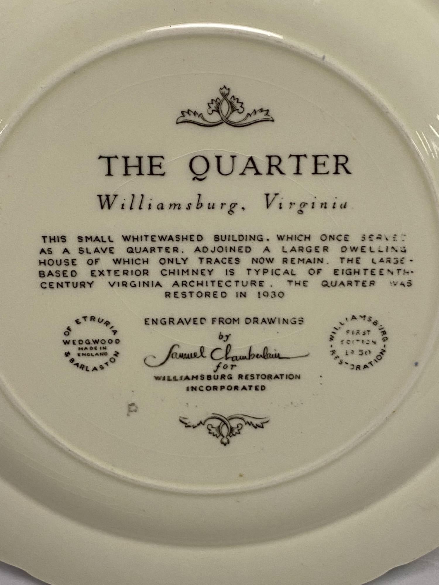 PAIR OF COMMEMORATIVE PLATES