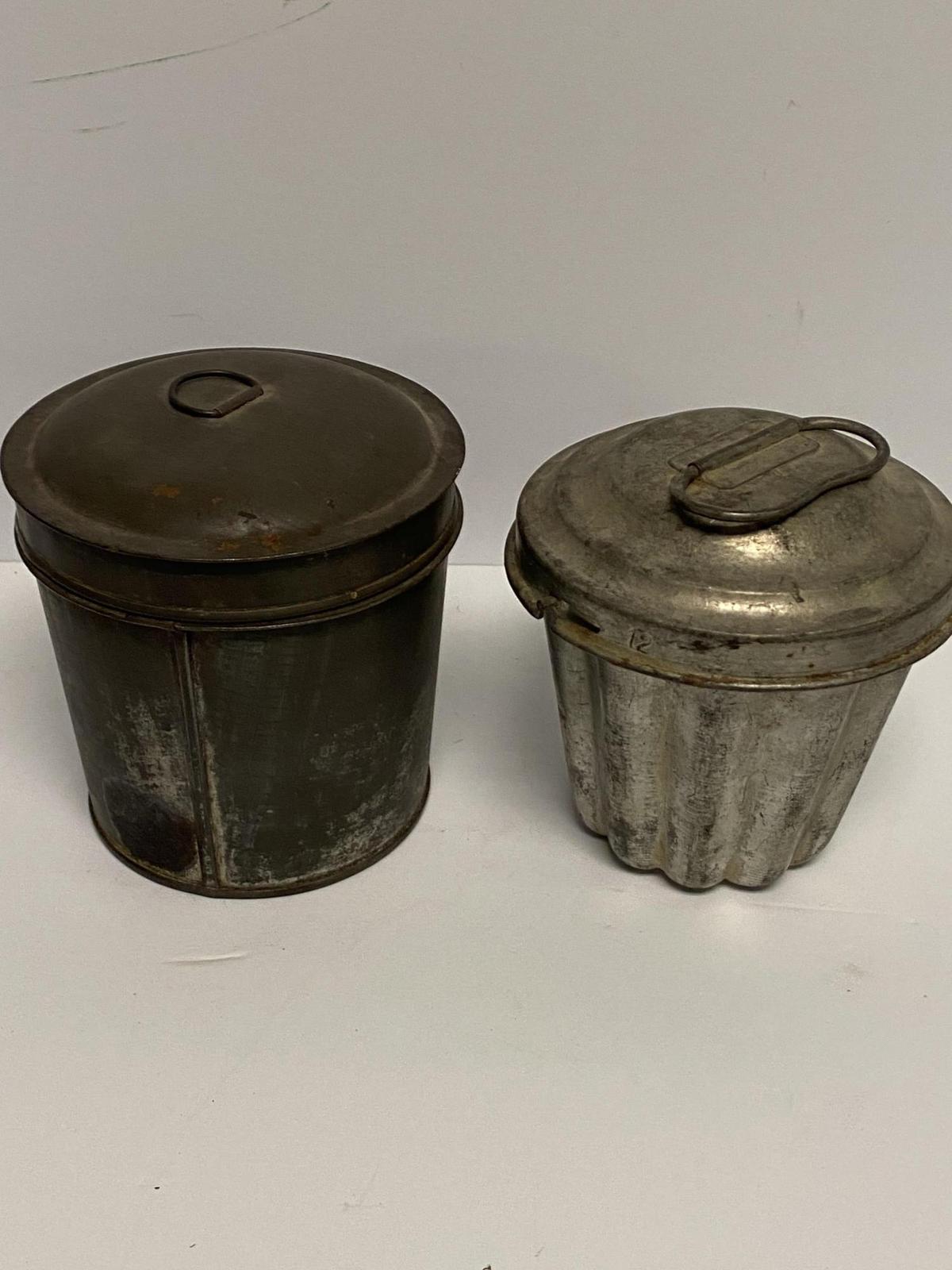 PAIR OF VINTAGE FOOD MOLDS