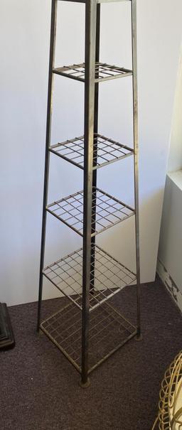 METAL SHELF GARDEN STAND