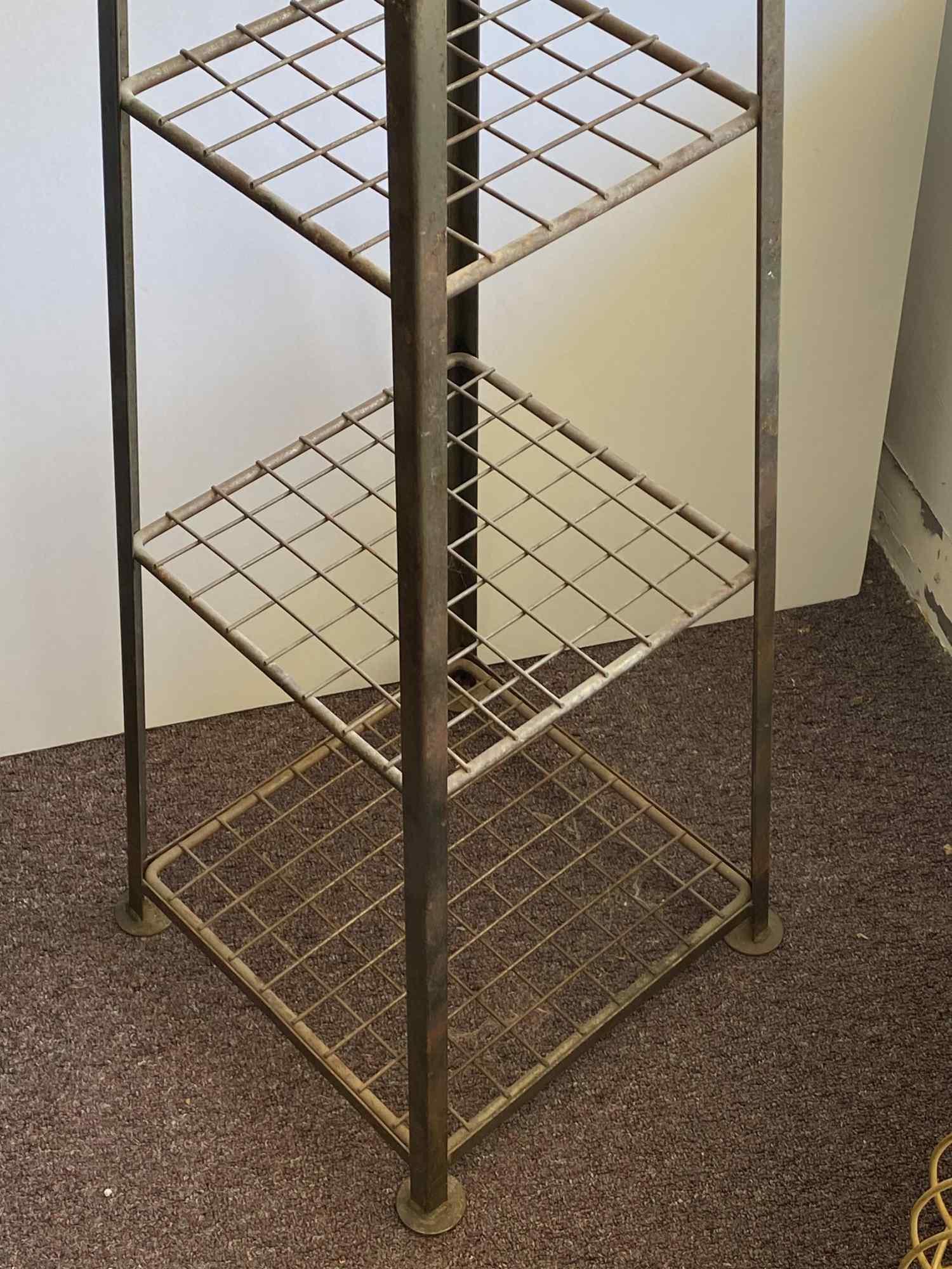 METAL SHELF GARDEN STAND