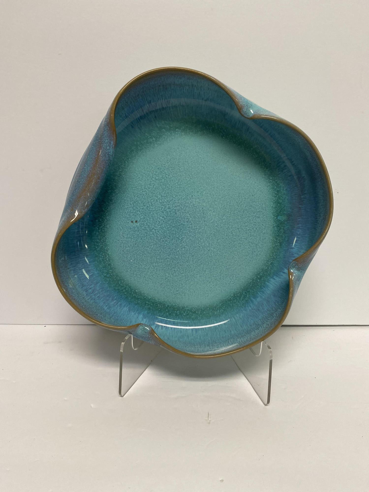 PAIR OF BEAUTIFUL BLUE POTTERY PIECES