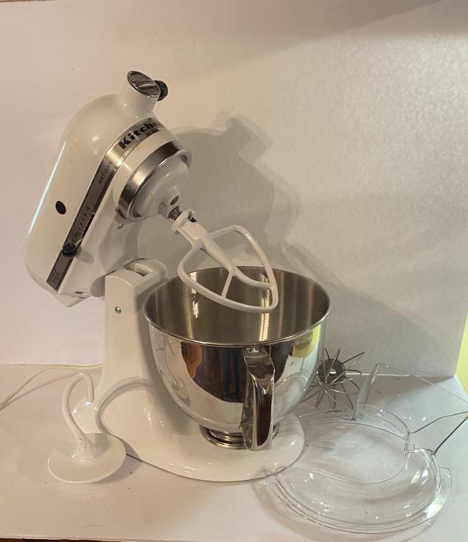 WORKING KITCHENAID TILT HEAD MIXER