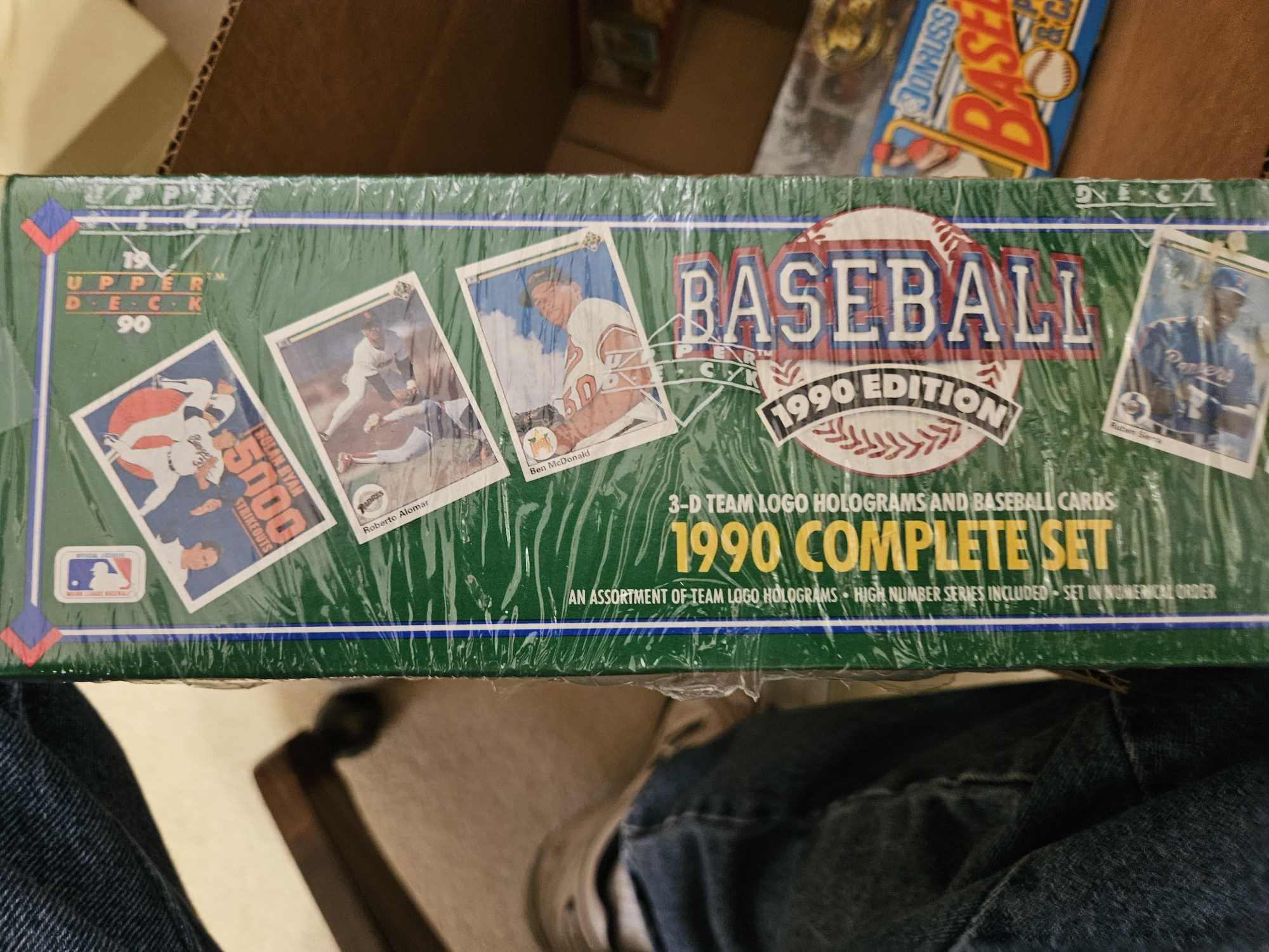 UPPER DECK 1990 BASEBALL  SET SEALED