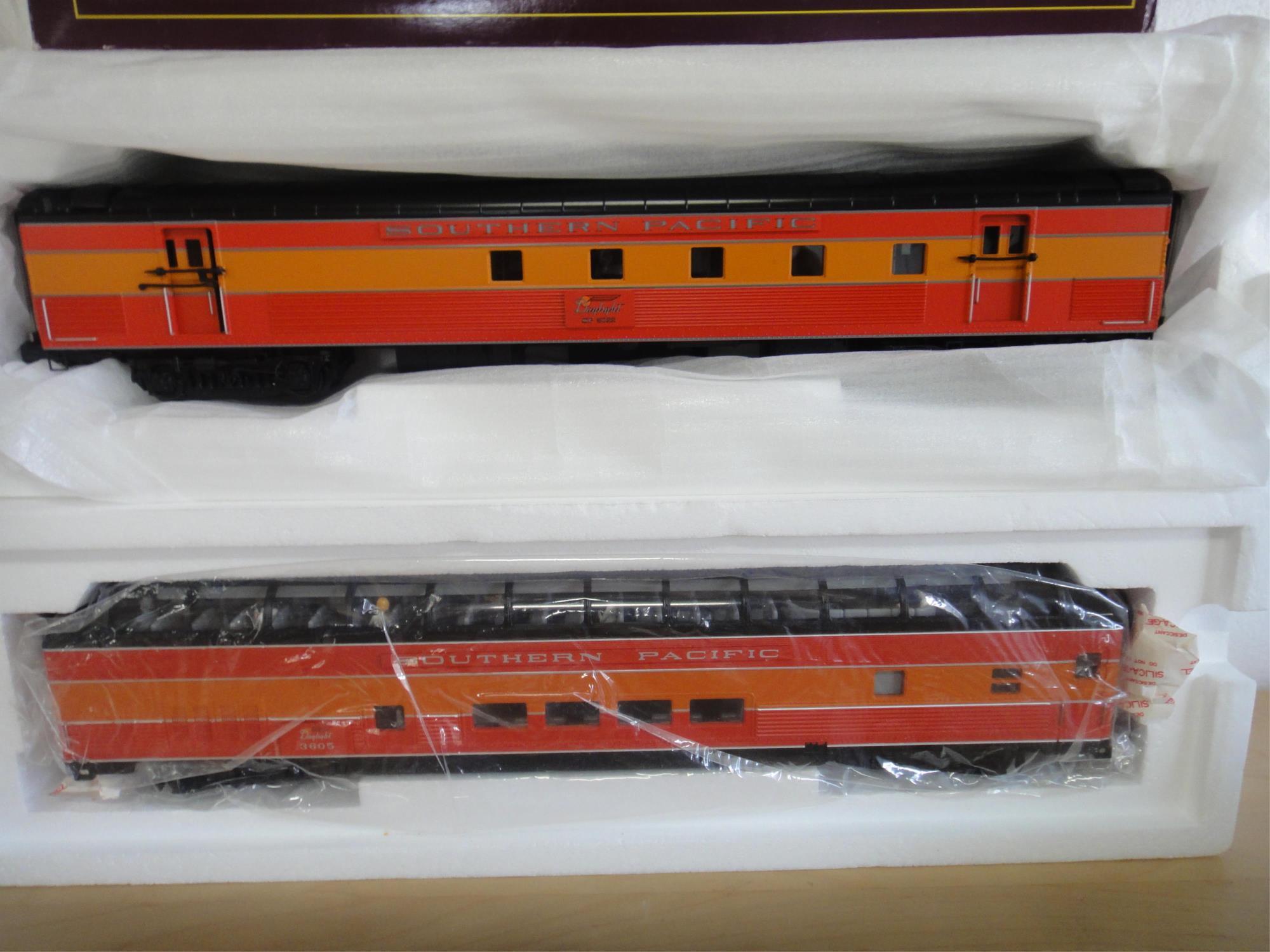 3 MTH SOUTHERN PACIFIC PASSENGER CARS AND