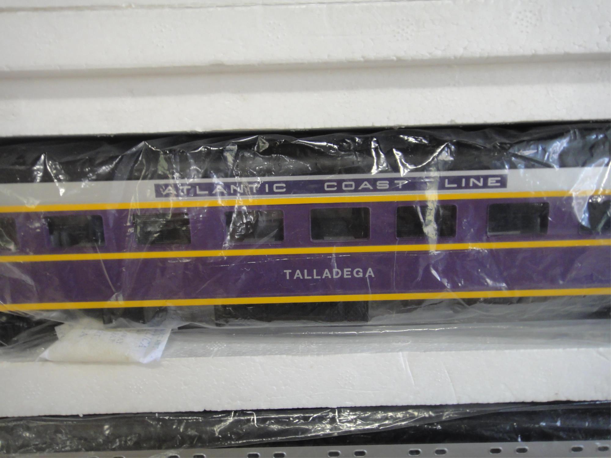 MTH ATLANTIC COAST LINE 2 CAR PASS SET AND VISTA D