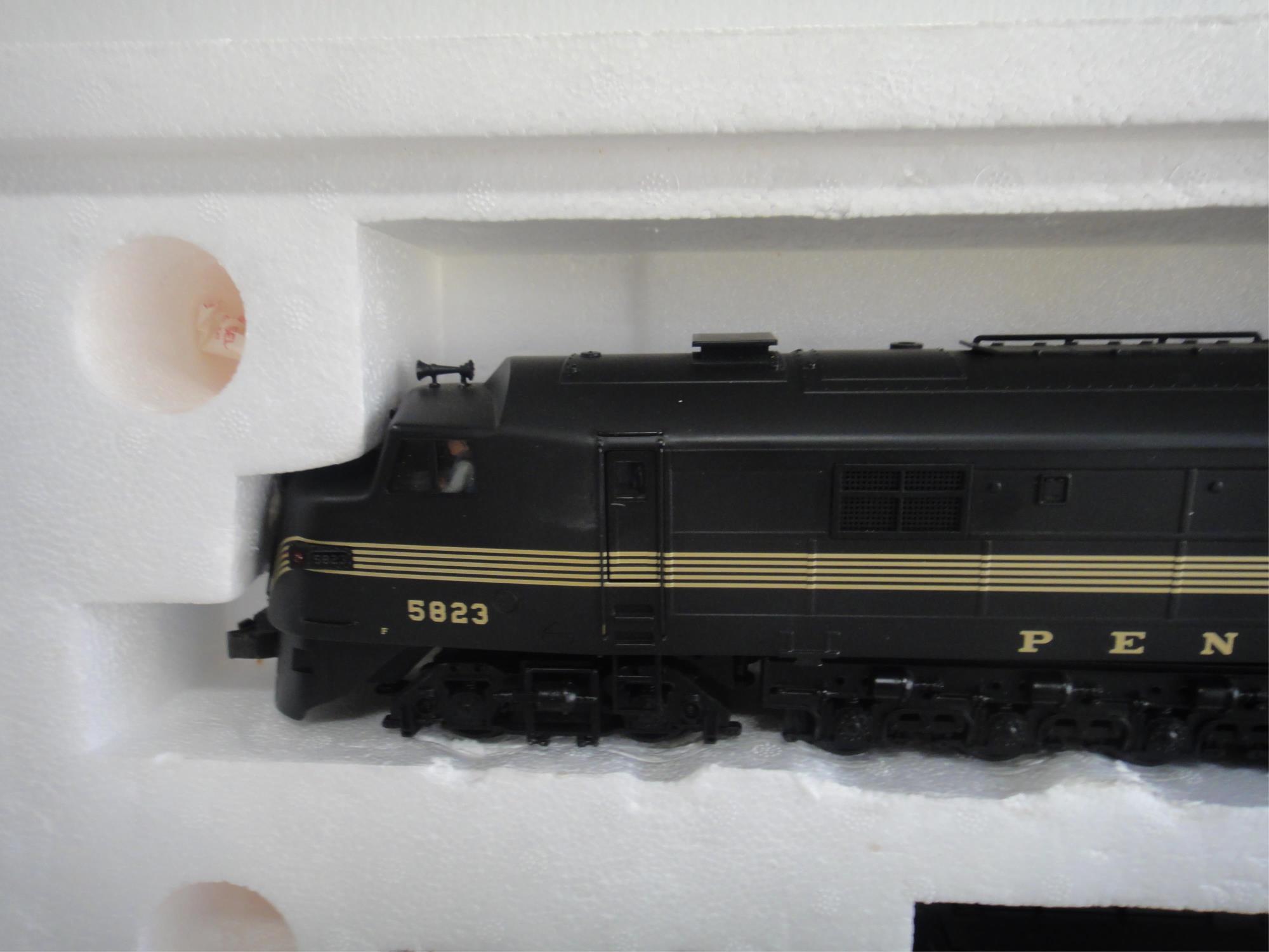 MTH PENSYLVANIA CENTIPEDE A A DIESEL SET   QSI