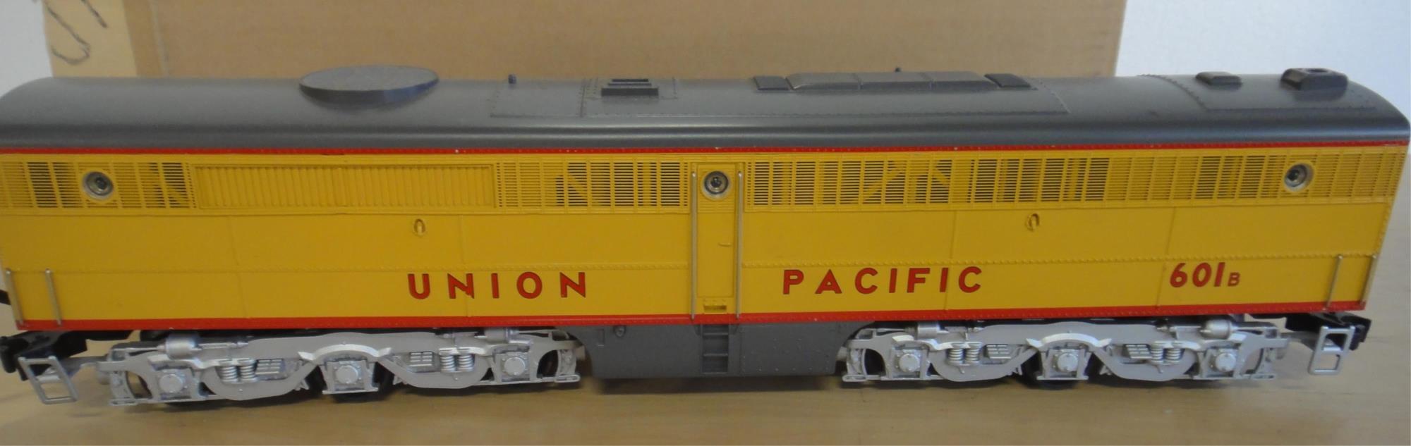 MTH UP ALCO PA AA DIESEL SET + POWERED B UNIT