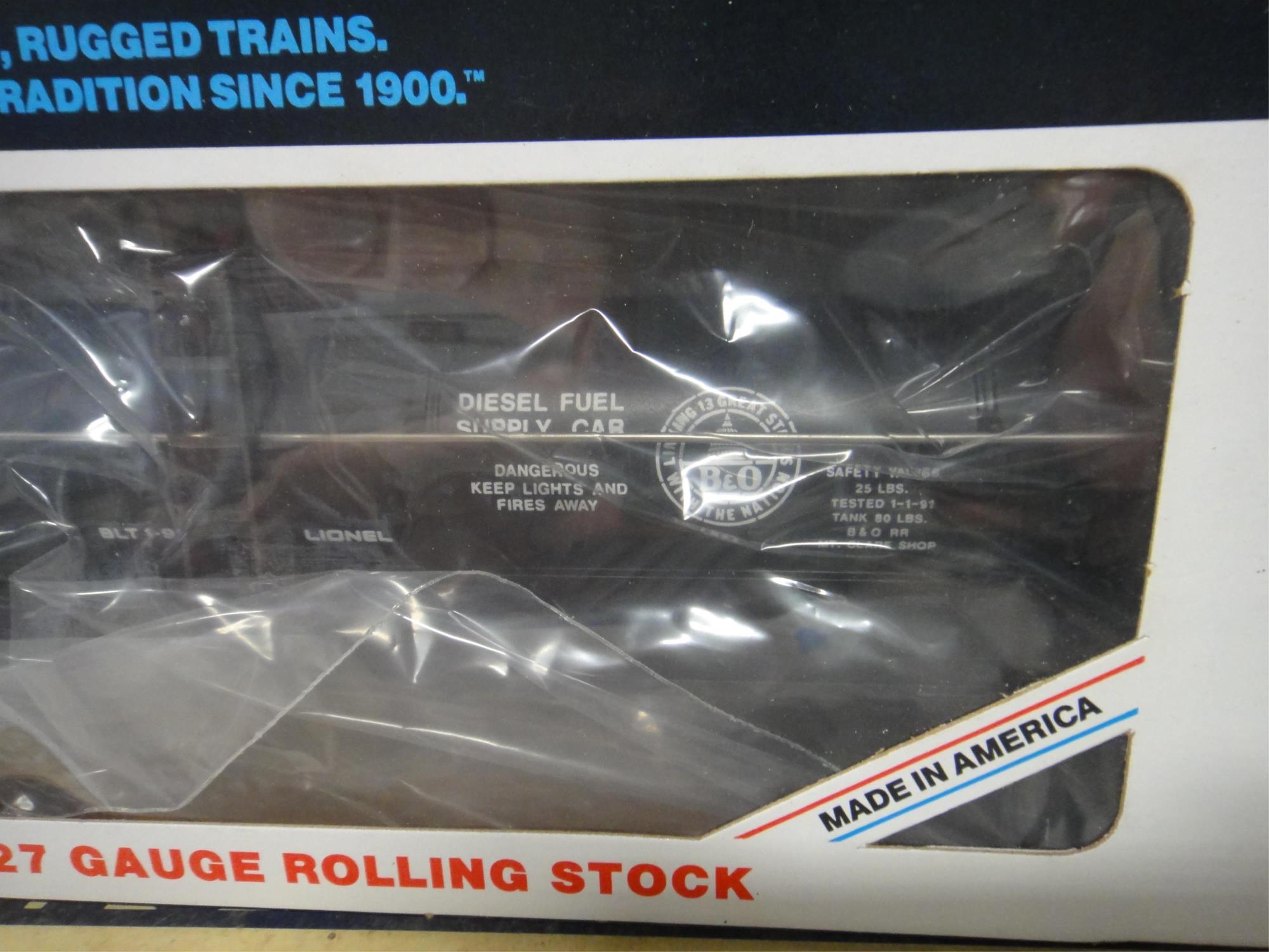 2 LIONEL ROLLING STOCK