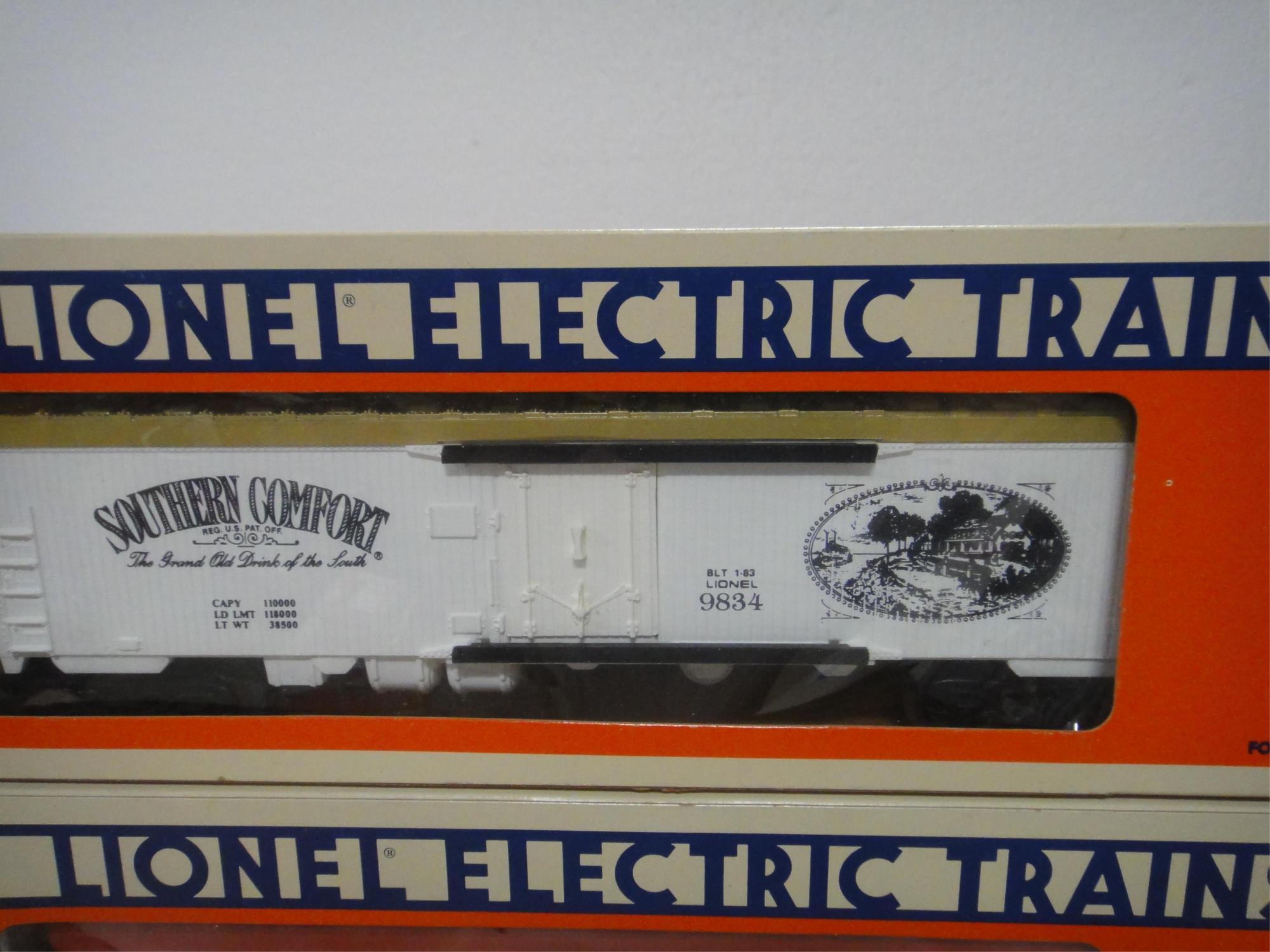 4 LIONEL BILLBOARD REEFERS