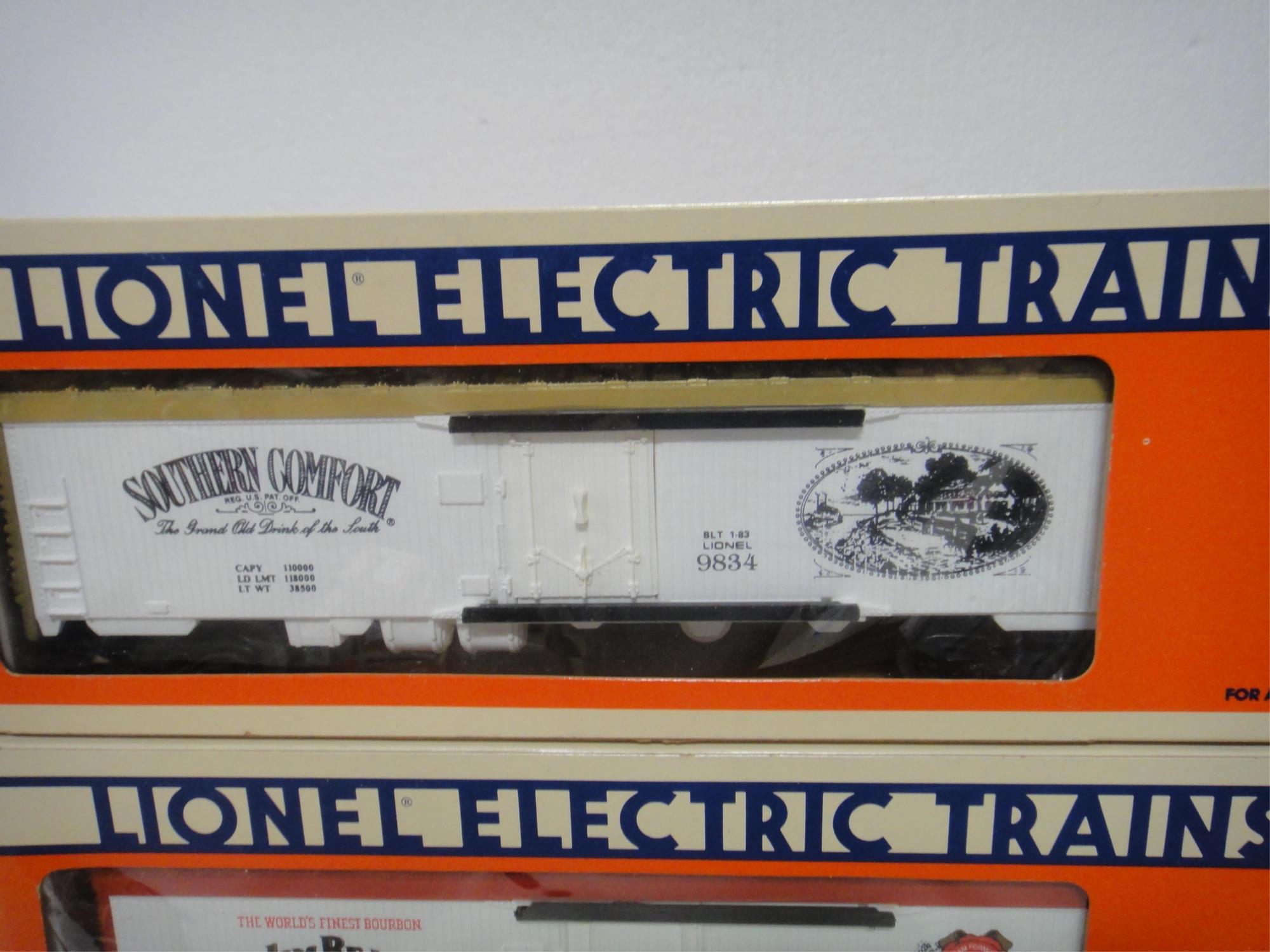 4 LIONEL BILLBOARD REEFERS