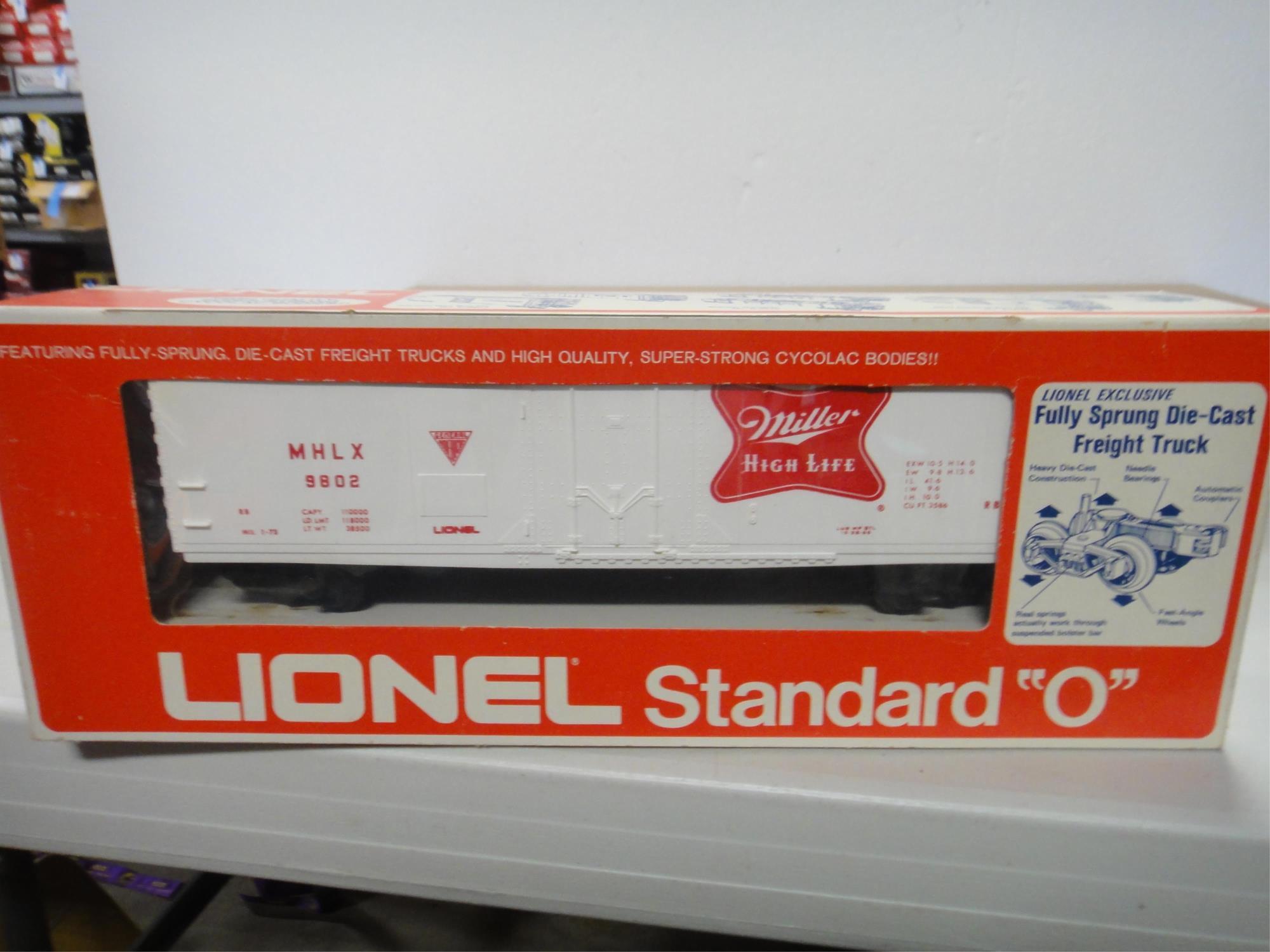 4 LIONEL BILLBOARD REEFERS