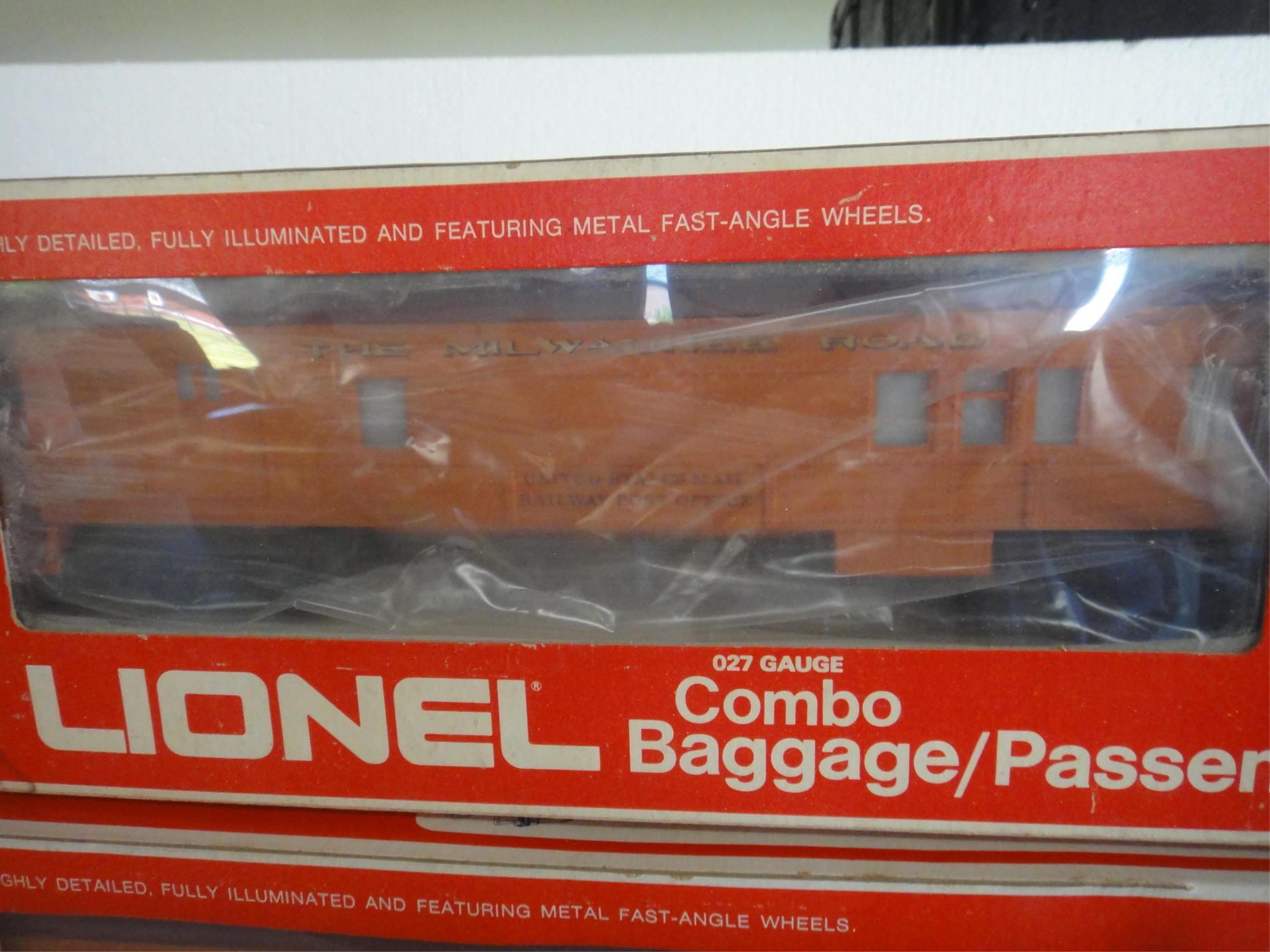 6 LIONEL MILWAUKEE ROAD PASSENGER CARS