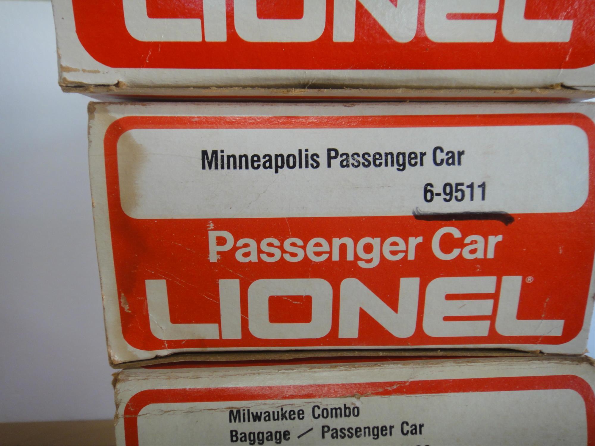 6 LIONEL MILWAUKEE ROAD PASSENGER CARS