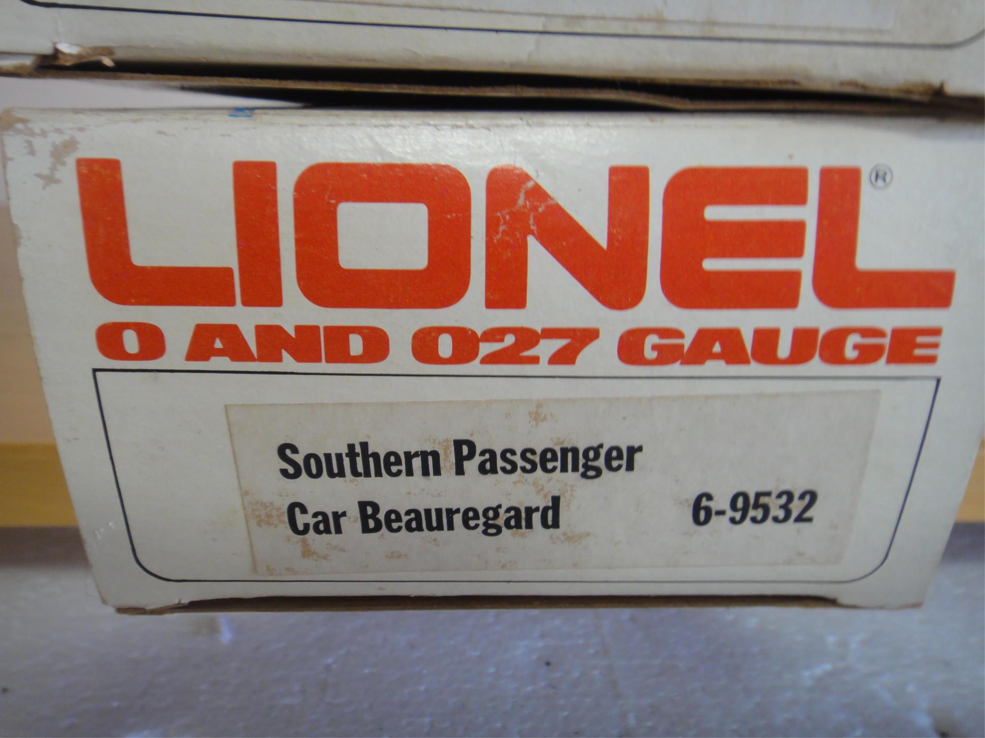 5 LIONEL SOUTHERN PASSENGER CARS