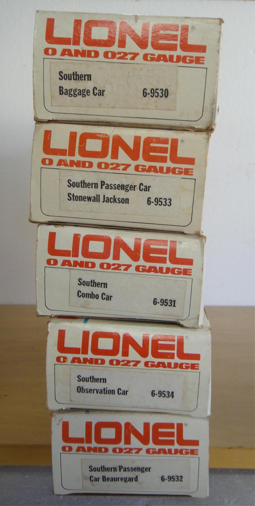 5 LIONEL SOUTHERN PASSENGER CARS