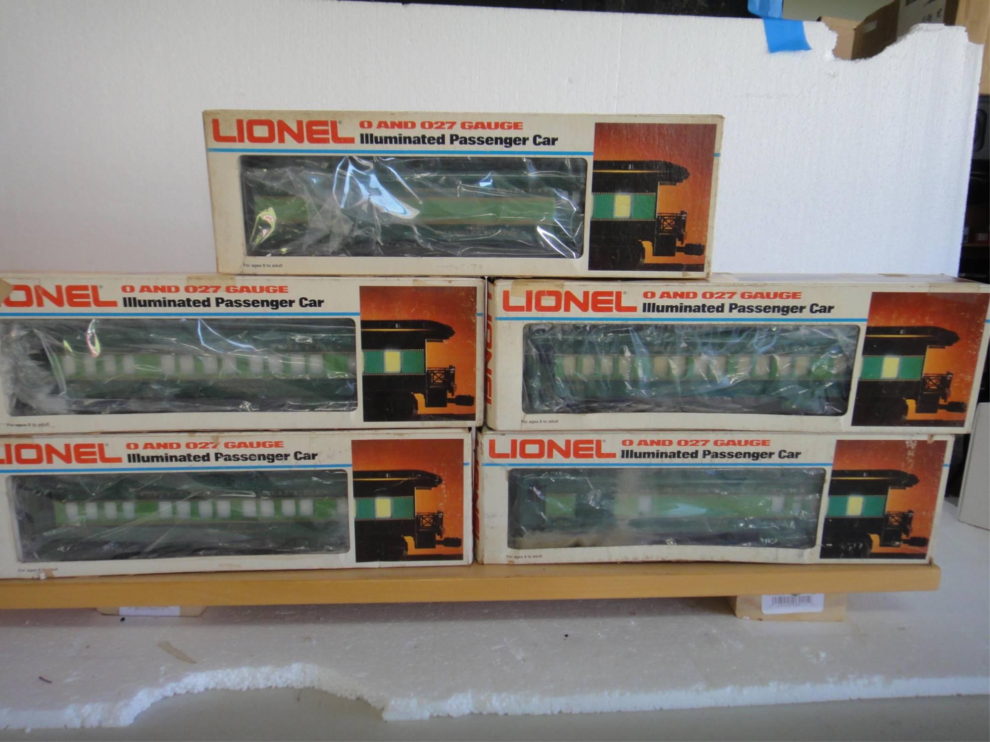 5 LIONEL SOUTHERN PASSENGER CARS