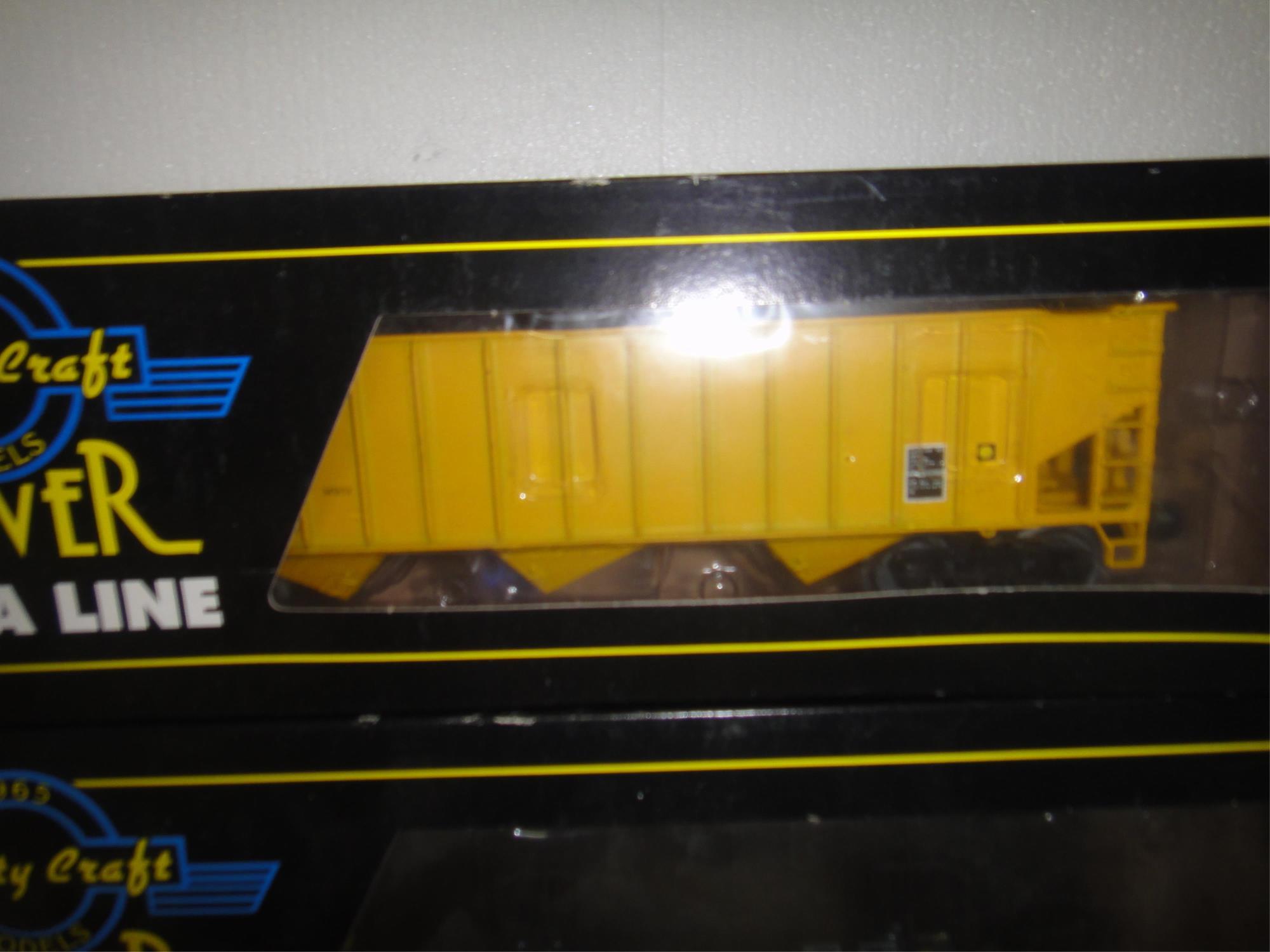 4 WEAVER ULTRA LINE   3 RAIL O GAUGE COAL CARS WIT