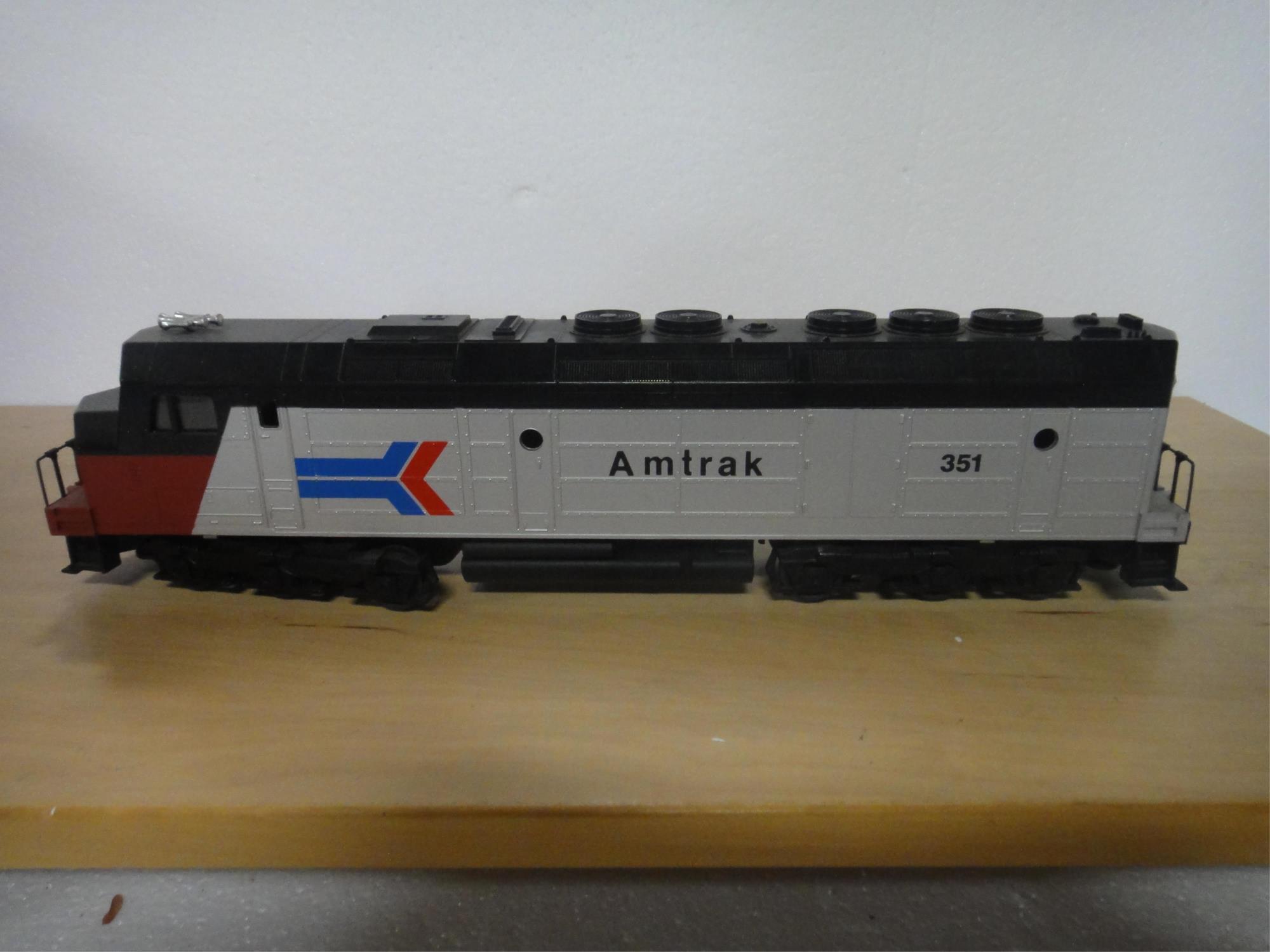 WILLIAMS AMTRAK DIESEL LOCOMOTIVE