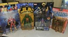 4 ACTION FIGURES