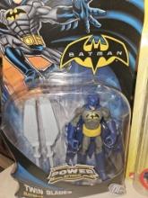 4 ACTION FIGURES
