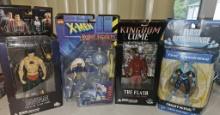 4 ACTION FIGURES