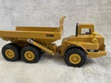 LOT OF CONSTRUCTION VEHICLES