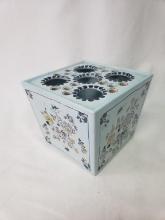 DELFT  FLOWER VASE