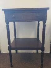 BIGGS WALNUT SINGLE DRAWER SIDE TABLE