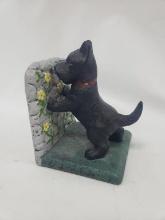 SCOTTIE AT THE WALL BOOK END