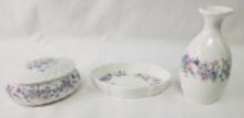 THREE VANITY PIECES OF WEDGWOOD ANGELA