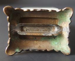 CHINESE WHITE JADE SNUFF BOTTLE
