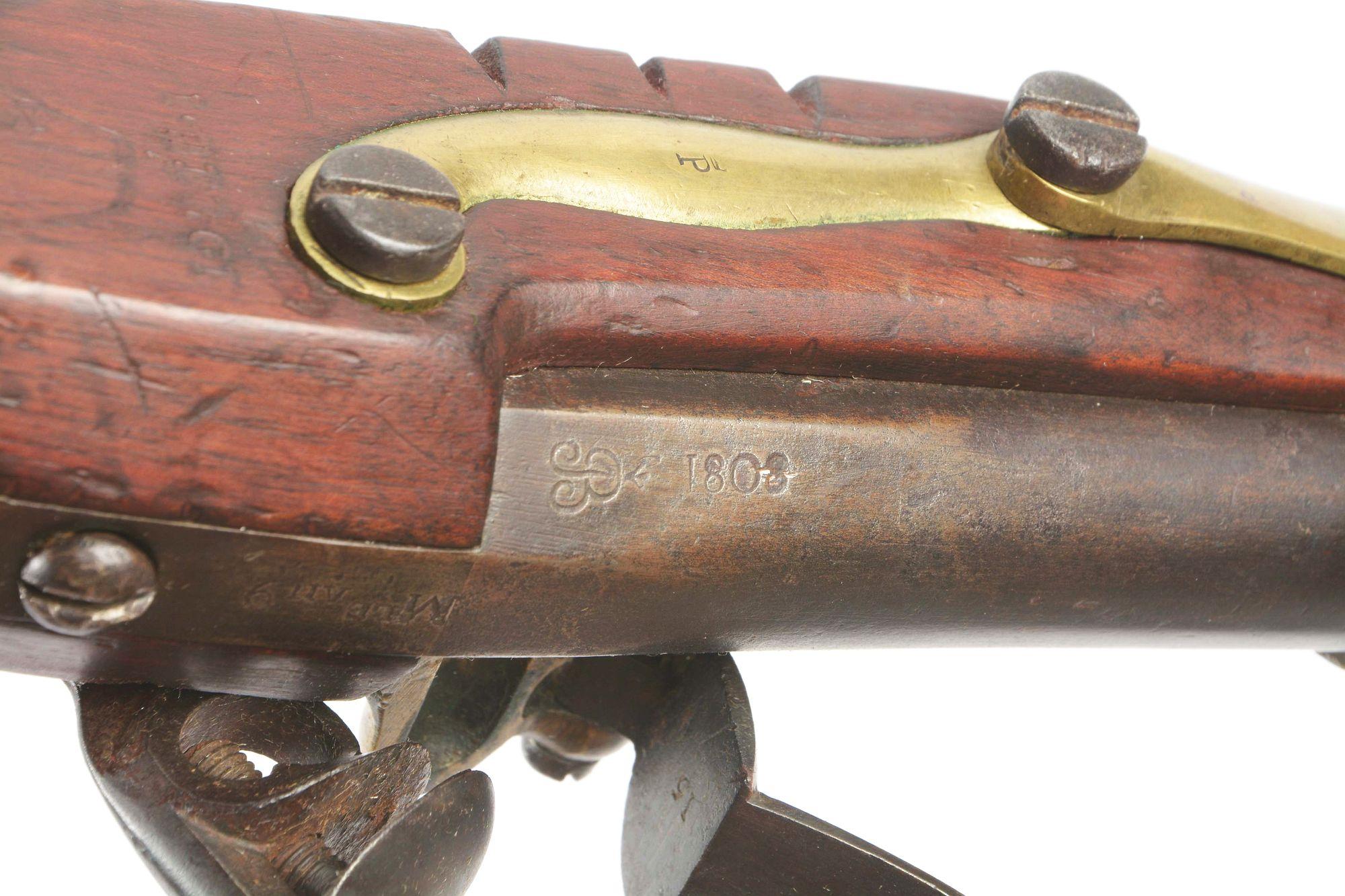 (A) LOT OF TWO: COLLECTOR'S LOT OF SINGLE SHOT FLINTLOCK PISTOLS, ONE A FRENCH MODEL 1813, THE OTHER