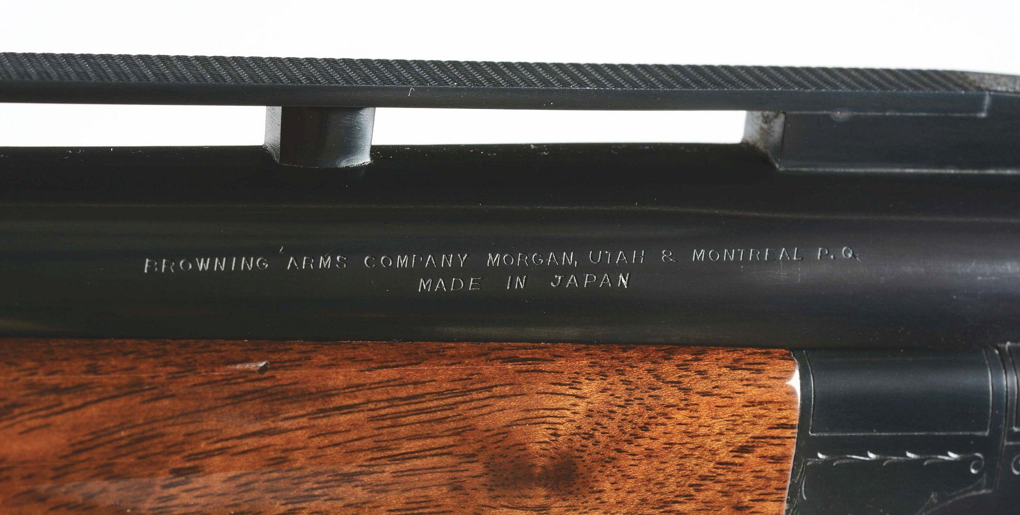 (M) BROWNING BT-99 SINGLE SHOT 12 GAUGE TRAP SHOTGUN IN CASE.