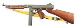(N) ATTRACTIVE WORLD WAR II AUTO ORDNANCE M1A1 THOMPSON MACHINE GUN WITH ACCESSORIES (CURIO & RELIC)