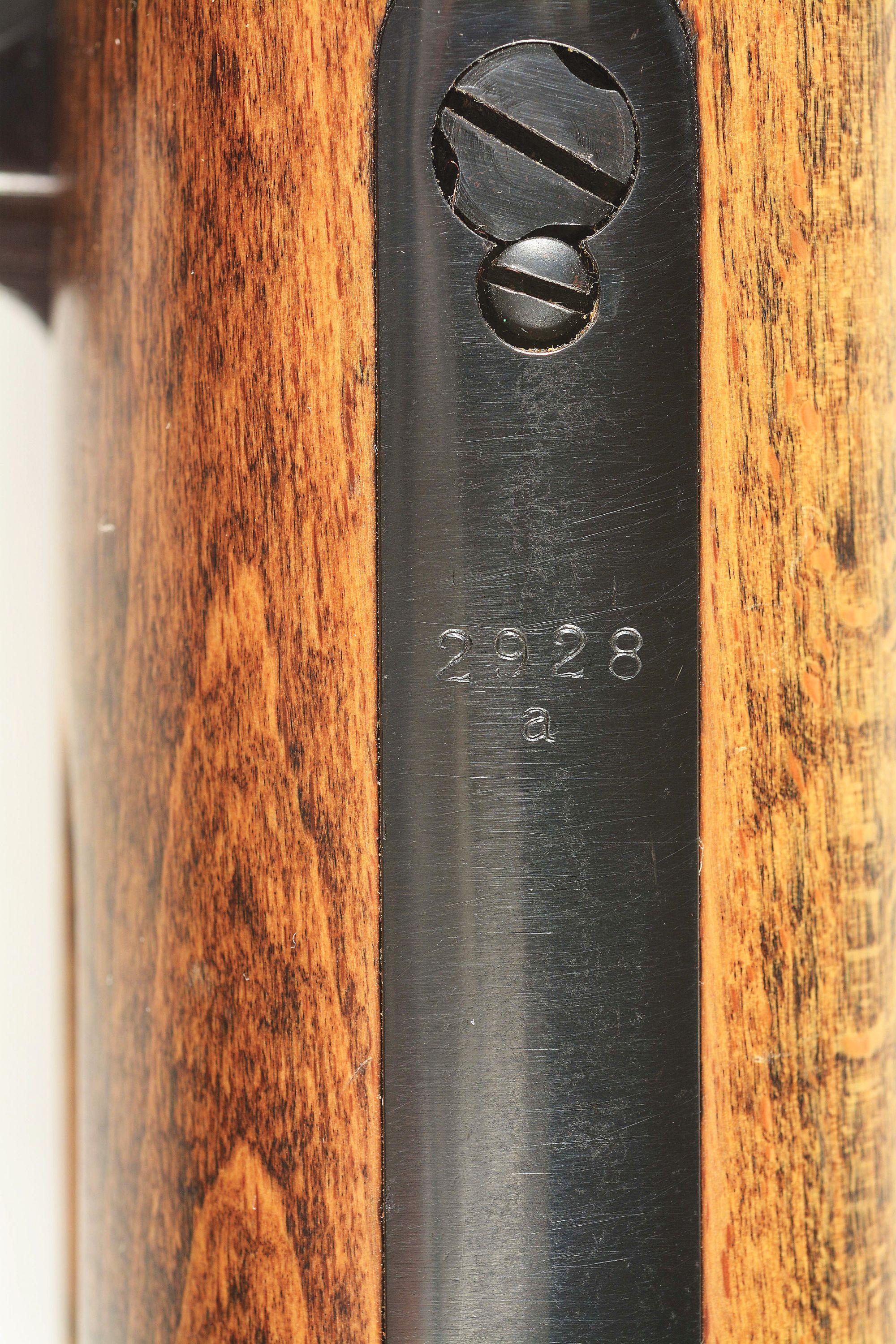 (N) ATTRACTIVE GERMAN FINANCE MINISTRY MARKED BERGMANN MP-35/I MACHINE GUN WITH ADDED SS MARKING (CU