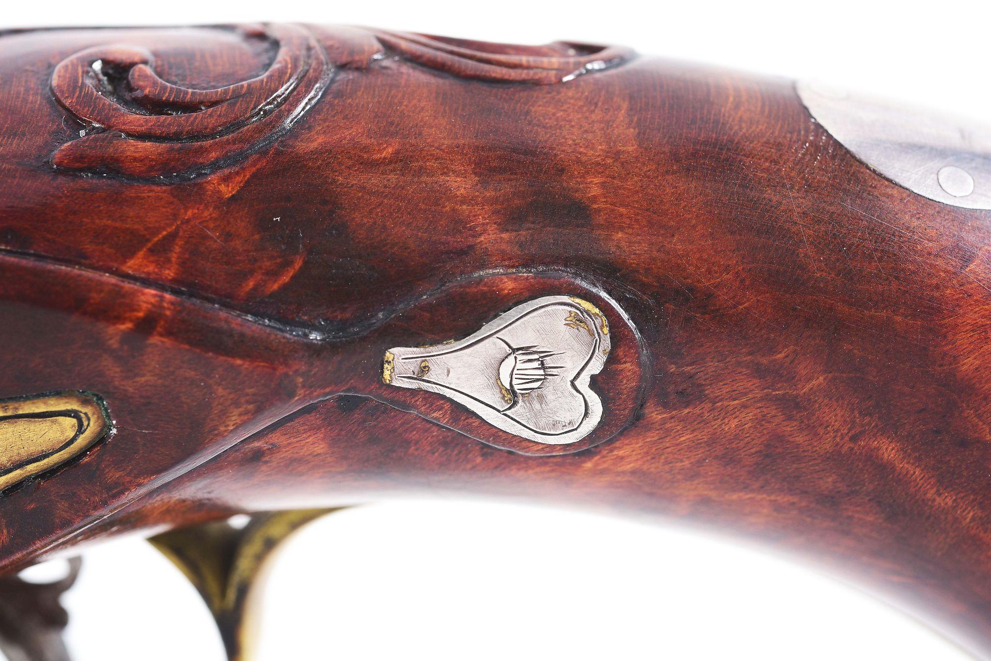 (A) FINE CONTEMPORARY FLINTLOCK KENTUCKY PISTOL BY PETER ALEXANDER DATED 1995.