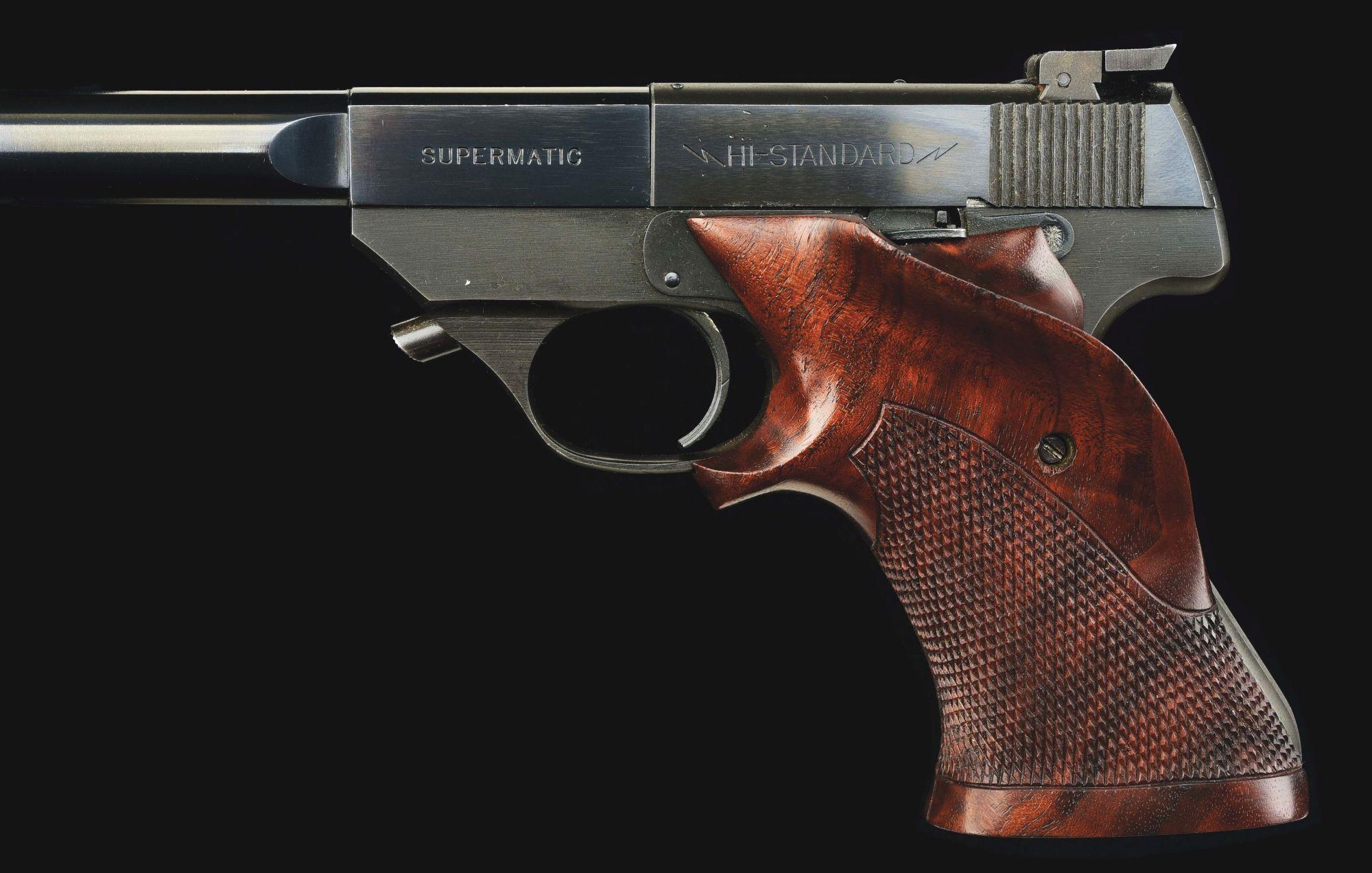 (C) DELAWARE STATE POLICE TARGET SET WITH 4 HANDGUNS AND BULLSEYE CASE BELONGING TO WILLIAM K. DUPON