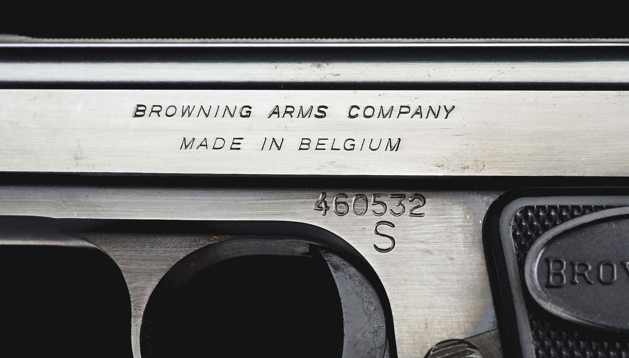 (C) FINE FABRIQUE NATIONALE BABY BROWNING SEMI-AUTOMATIC PISTOL WITH MATCHING LEATHER SOFT CASE (196
