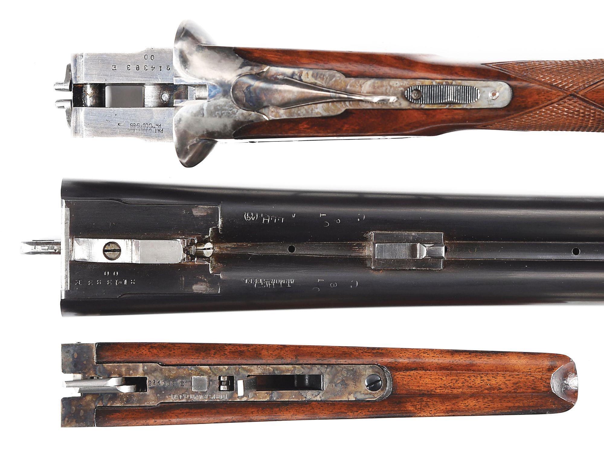 (C) L.C. SMITH 00 GRADE 12 GAUGE SIDE BY SIDE SHOTGUN IN LEG O' MUTTON CASE.