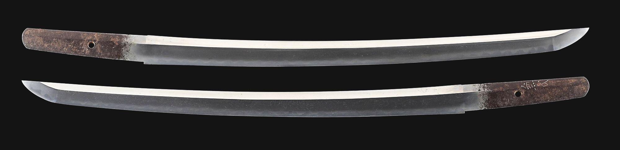 WAKIZASHI, SIGNED, IN ELEGANT KOSHIRAE.